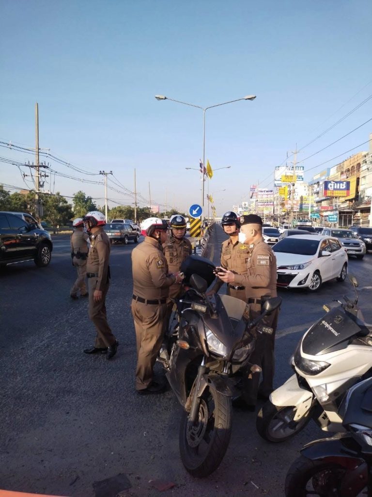 ผบก.ภ.จว.ปทุมธานี ตรวจสภาพการจราจร